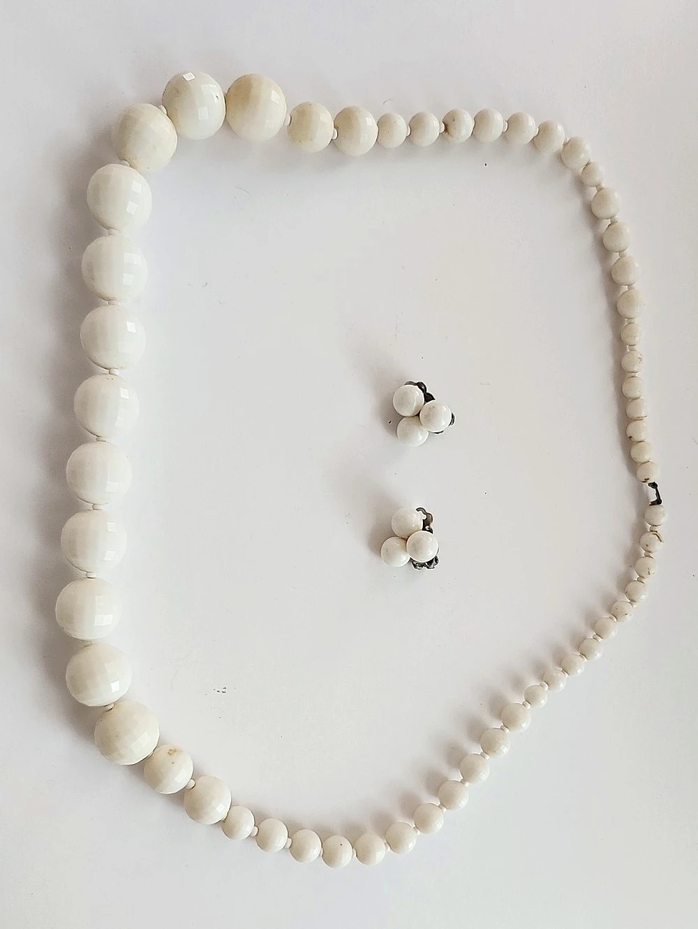 Vintage 1960s White Beaded Necklace & Earrings